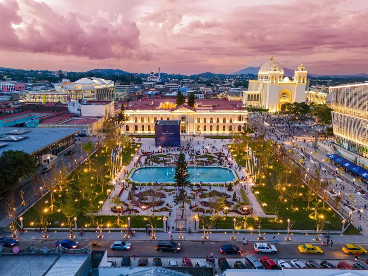 Fuente danzante en El Salvador